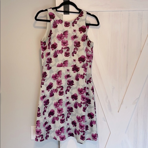Banana republic floral patterned dress 🌸 - Picture 1 of 5